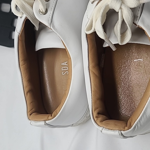 Thursday Boot Company - White Low Sneakers.  Size 10.5 - Picture 6 of 7